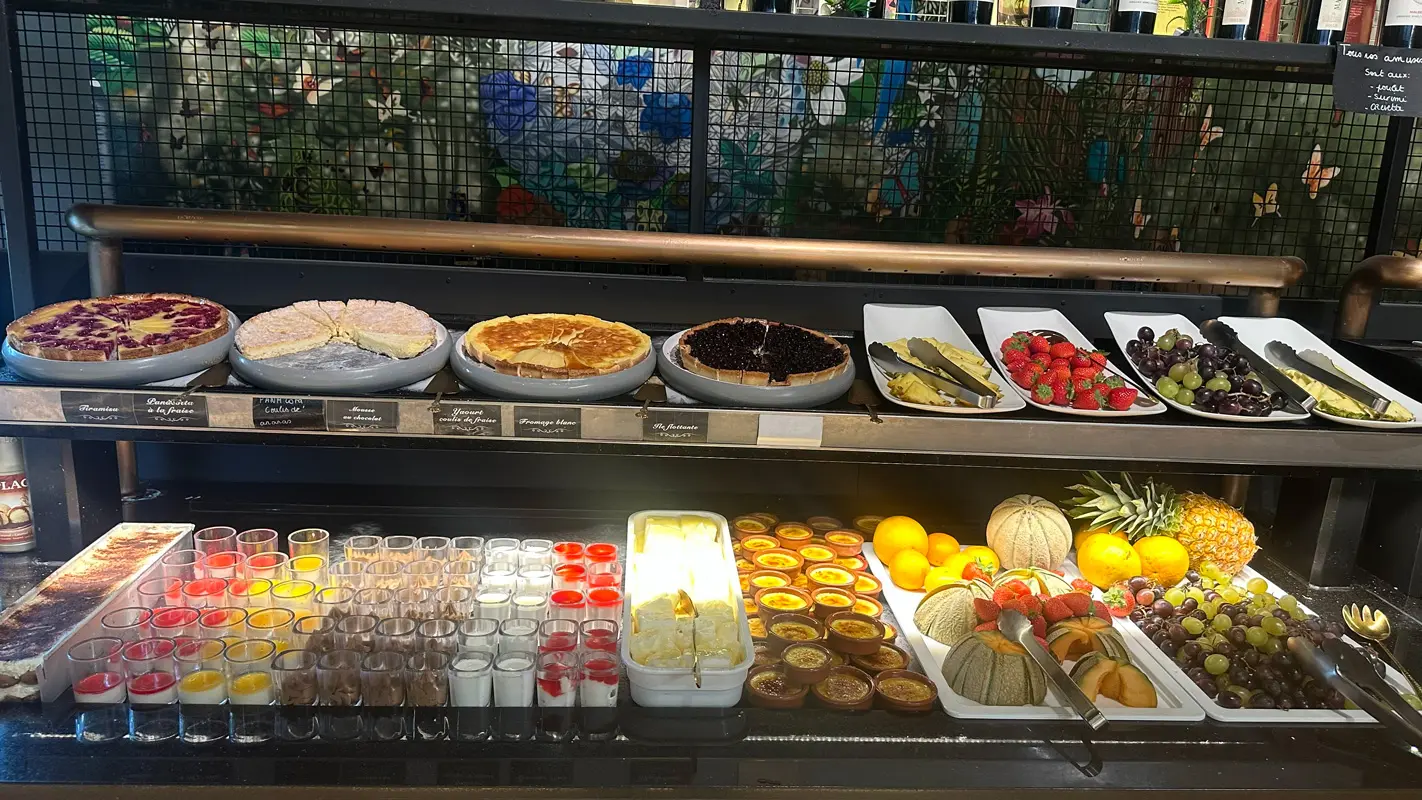 Buffets des desserts : Tartes, fruits, verrines