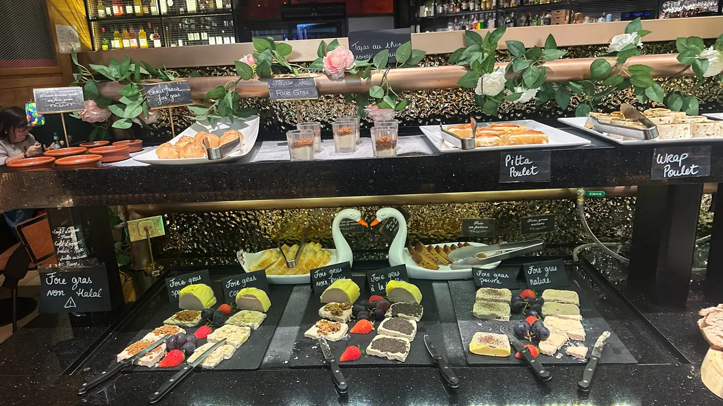 Photo d'entrées froides avec foie gras