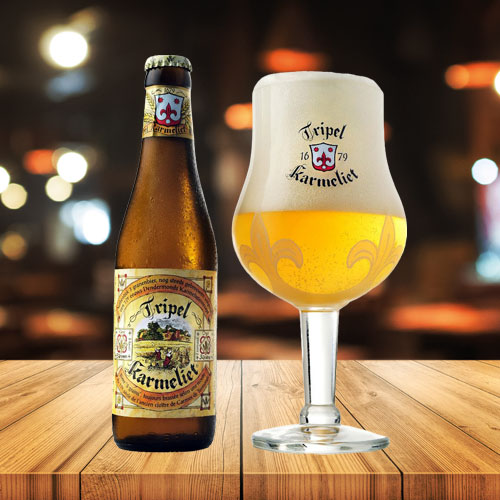 Photo verre et bouteille Triple Karmeliet